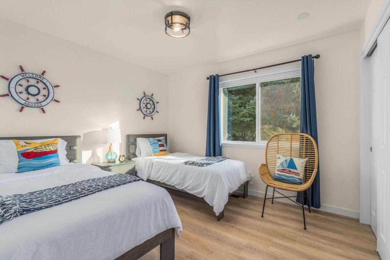 @ Marbella Lane - Wave House, Your Oceanfront Retreat! Oak Harbor Extérieur photo