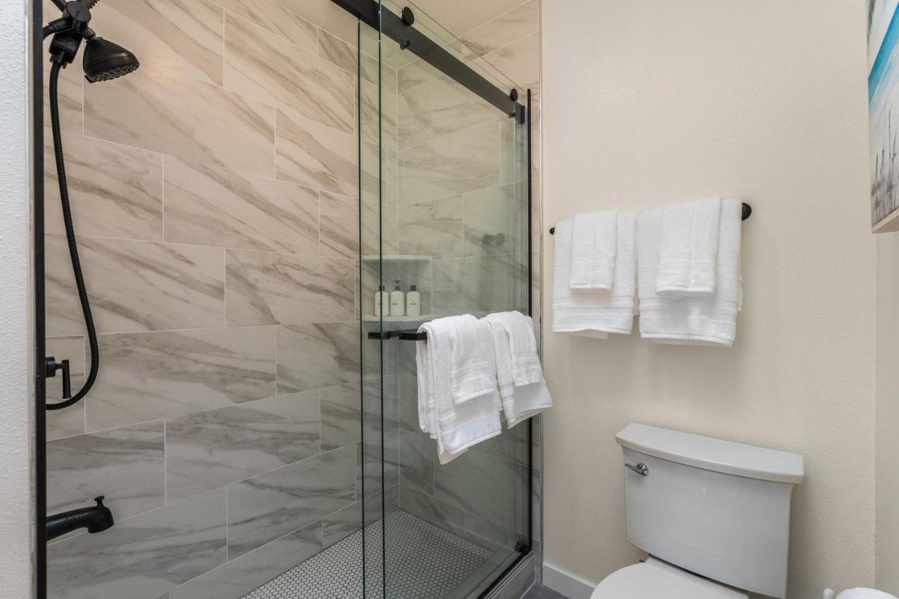 @ Marbella Lane - Wave House, Your Oceanfront Retreat! Oak Harbor Extérieur photo