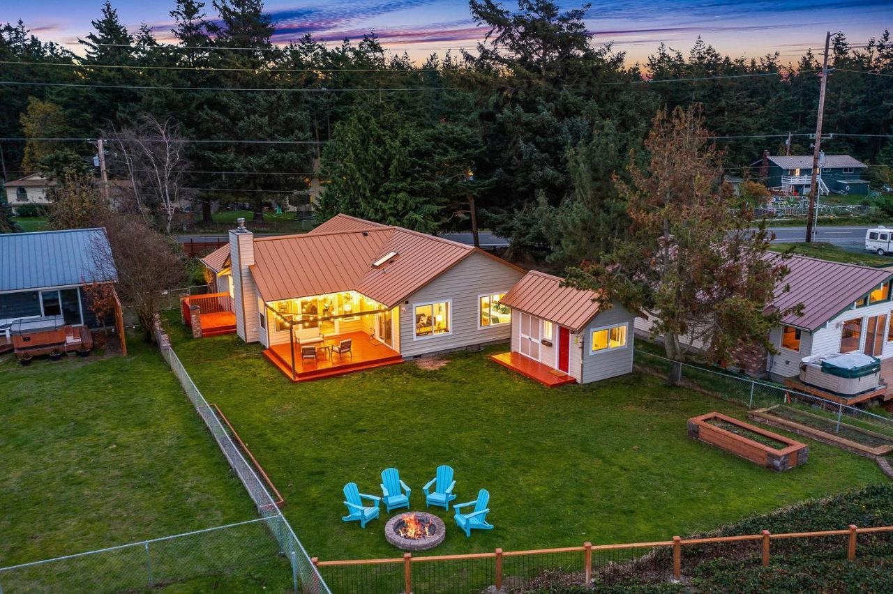 @ Marbella Lane - Wave House, Your Oceanfront Retreat! Oak Harbor Extérieur photo
