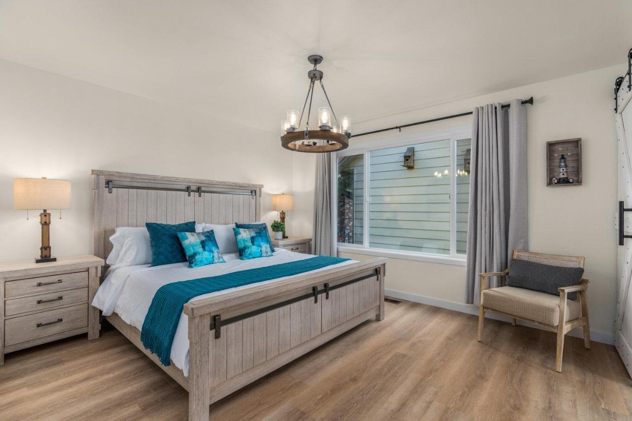 @ Marbella Lane - Wave House, Your Oceanfront Retreat! Oak Harbor Extérieur photo