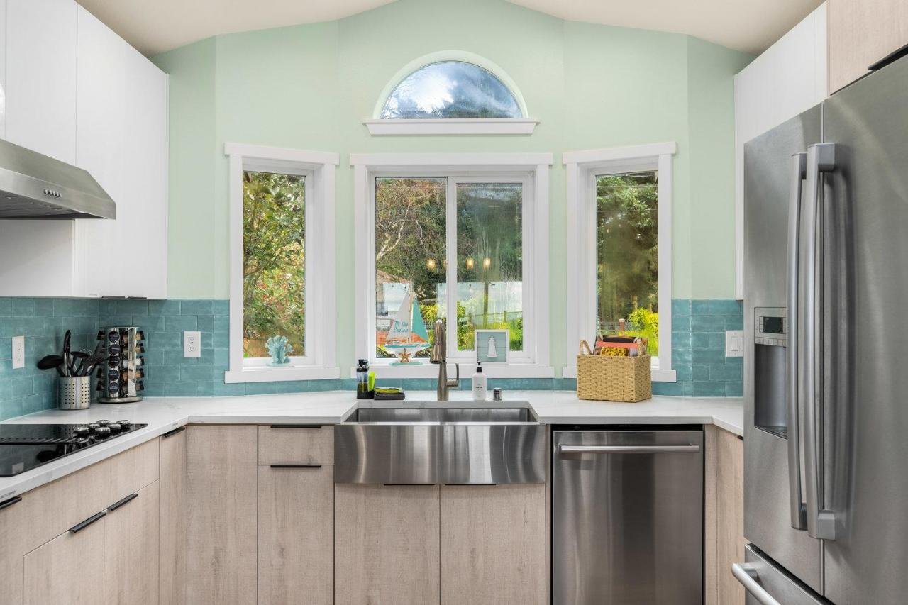 @ Marbella Lane - Wave House, Your Oceanfront Retreat! Oak Harbor Extérieur photo